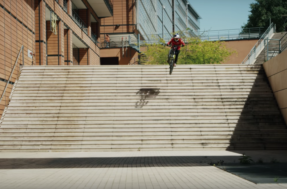 Video Urban Freeride Lives 3 Fabio Wibmer off road.cc